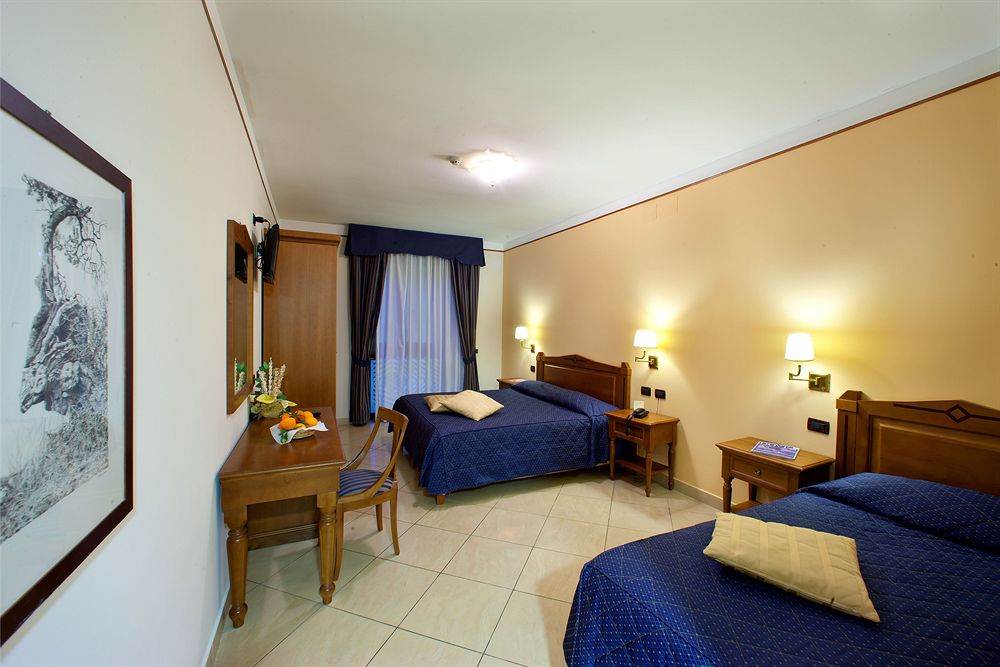 Room at Ulisse Deluxe Hostel, SORRENTO