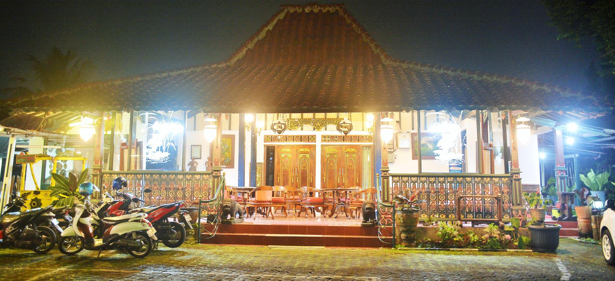 Taman Teratai Hotel 43/50