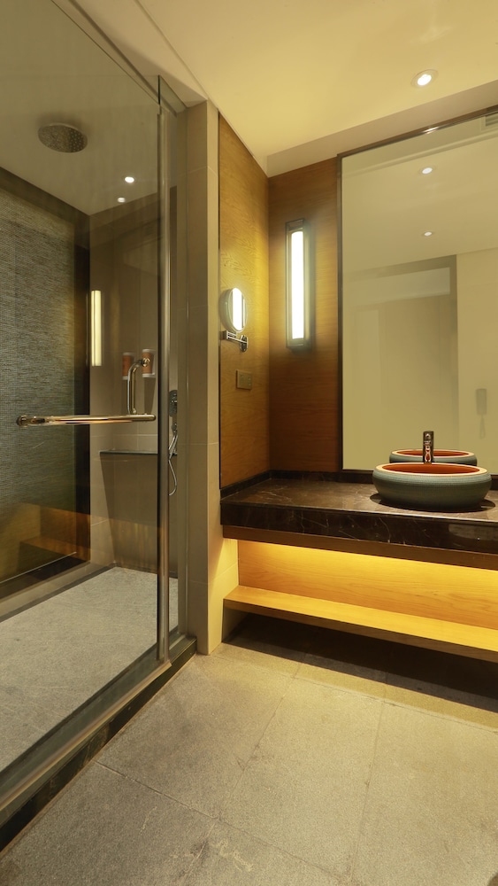 Amitabha Hotel 25/47