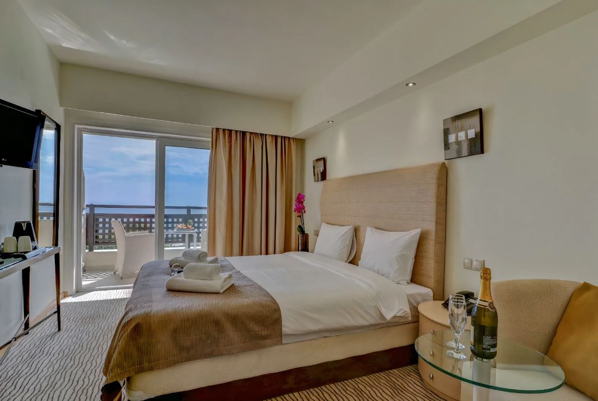 Double Room Side Sea View (Rb)