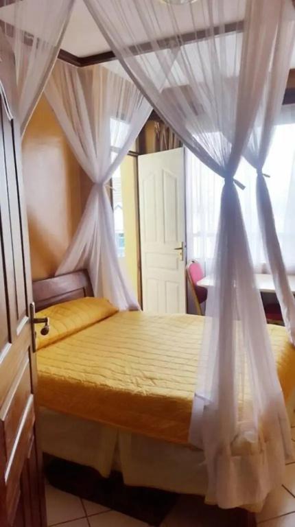 Sagas Hotel Ltd 5/16