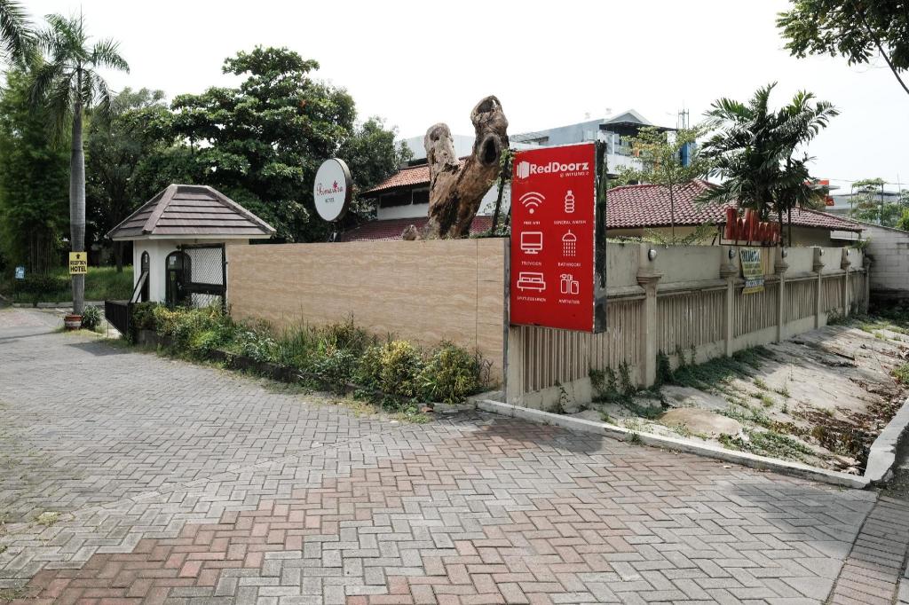Reddoorz @ Wiyung 2 46/61