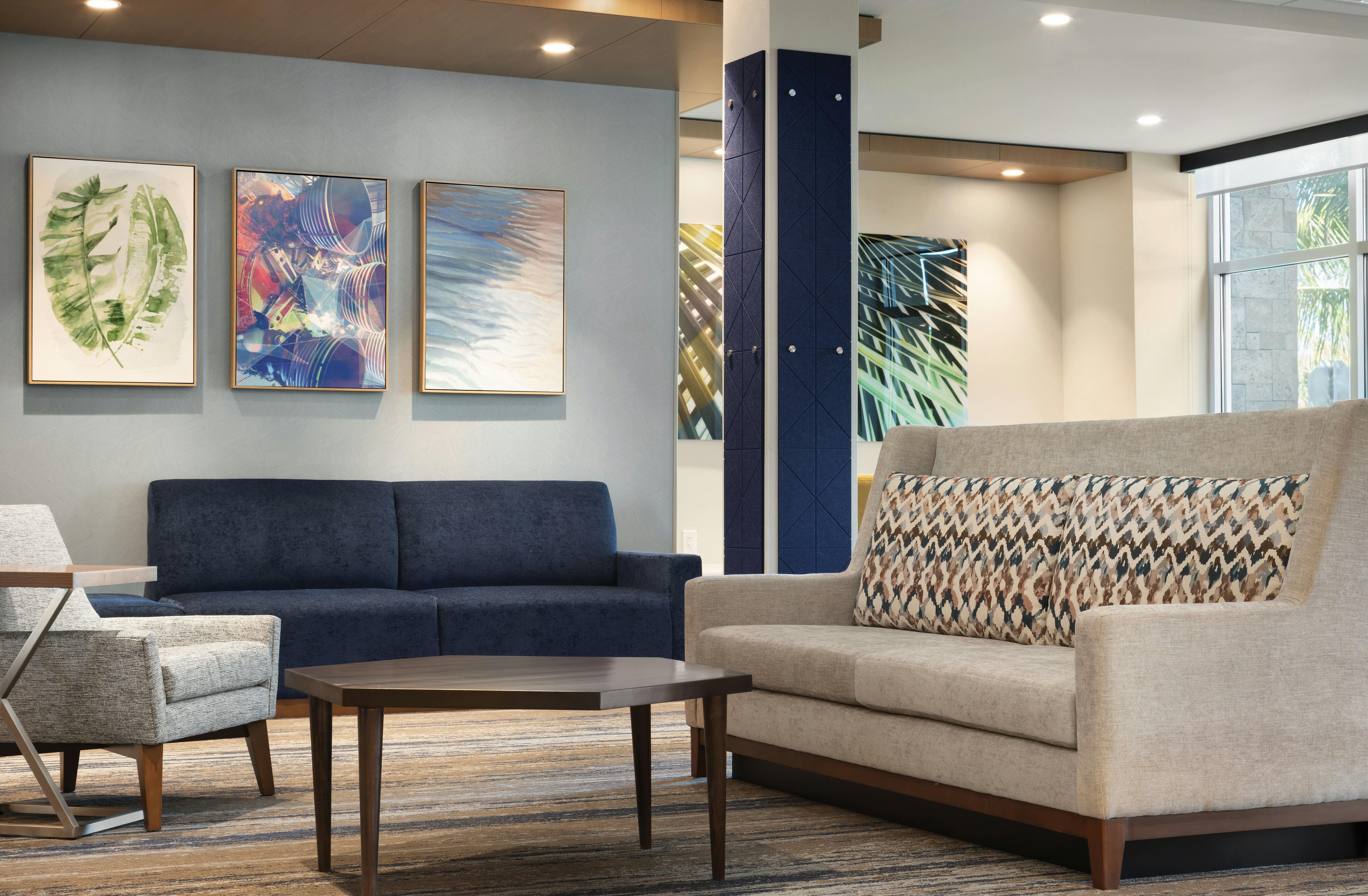 Holiday Inn Express Cape Canaveral 35/60