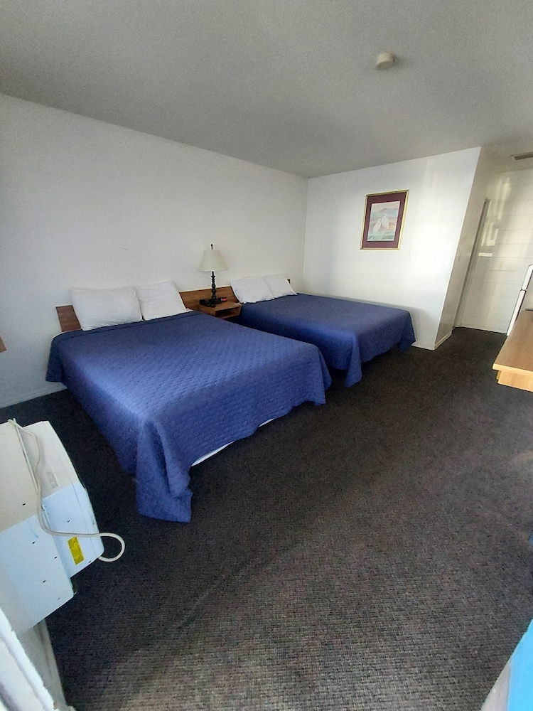 Royal Inn 6/14