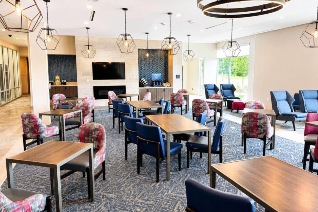 La Quinta Inn & Suites by Wyndham Mebane 14/14