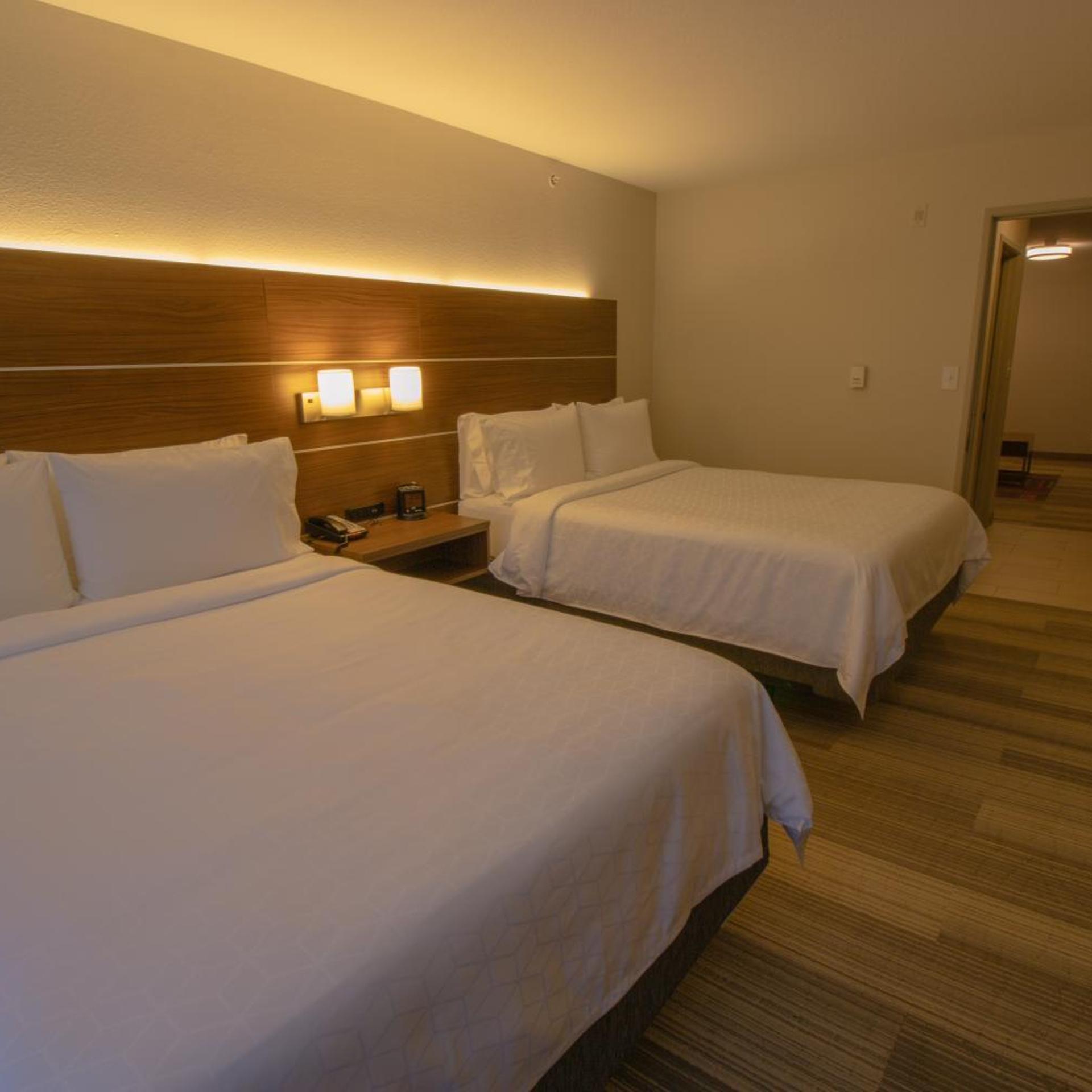 جناح بسريرين، Holiday Inn Express Hotel And Suites Manassas 2/2