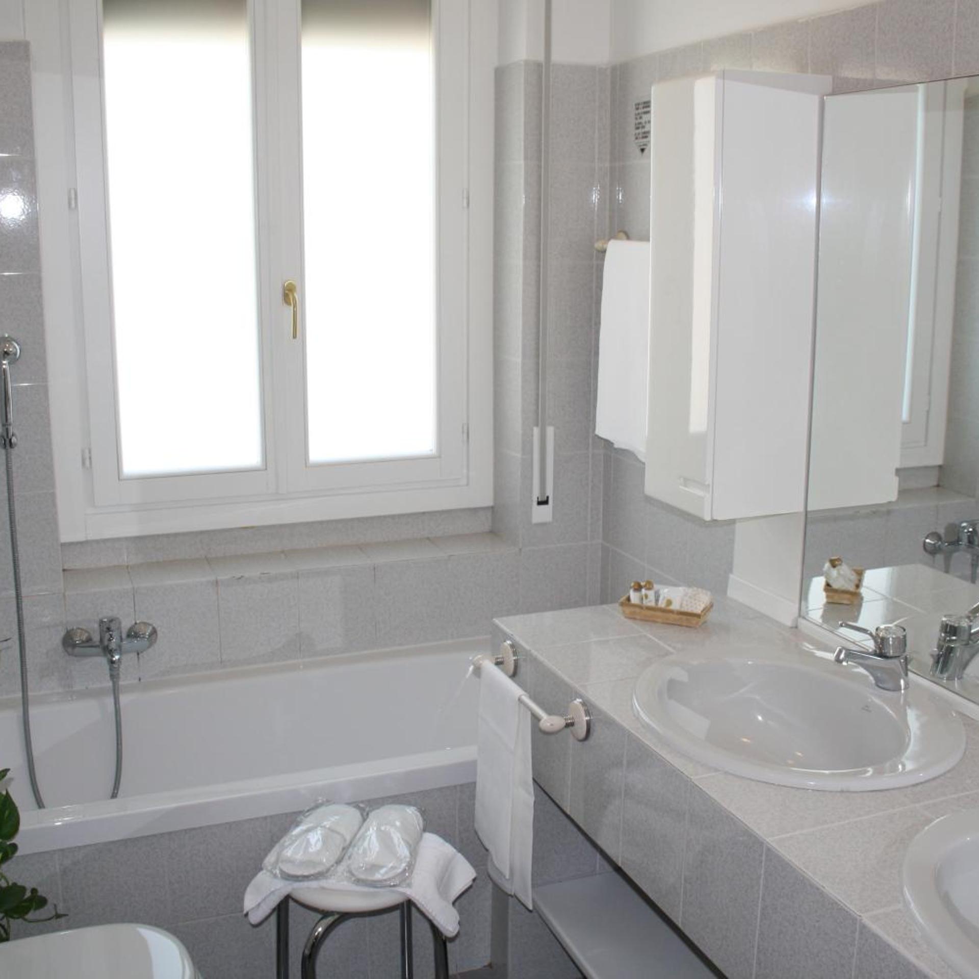 غرفة ثلاثية، Hotel Sole Mare 5/10