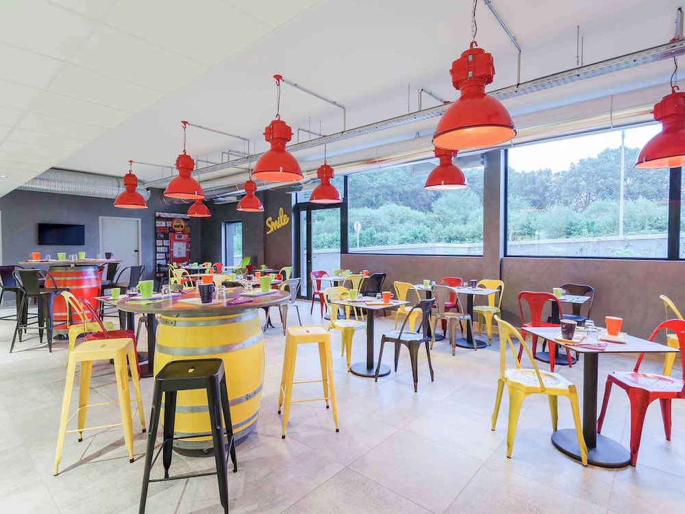 Ibis Styles Vierzon 30/44