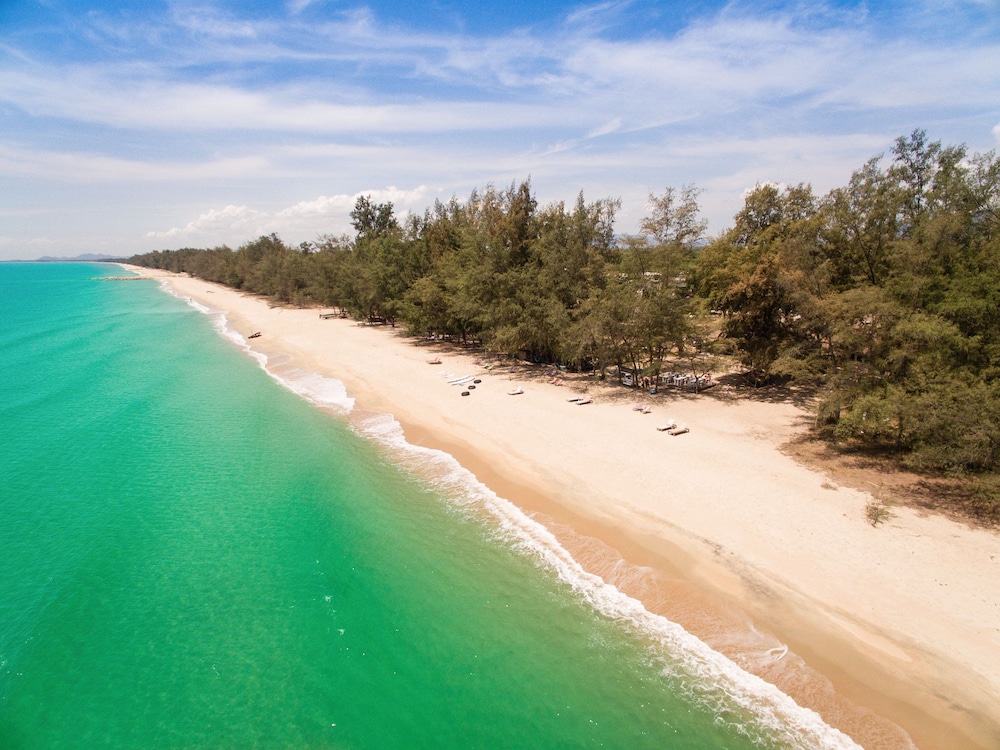 Mumsa Beach Resort & Restaurant 6/66