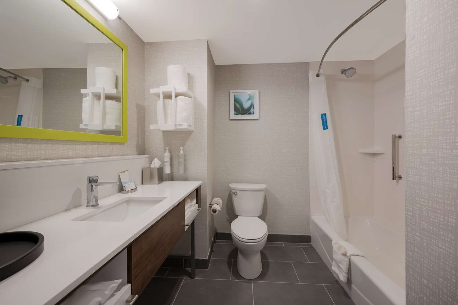 Hampton Inn Detroit Southfield image