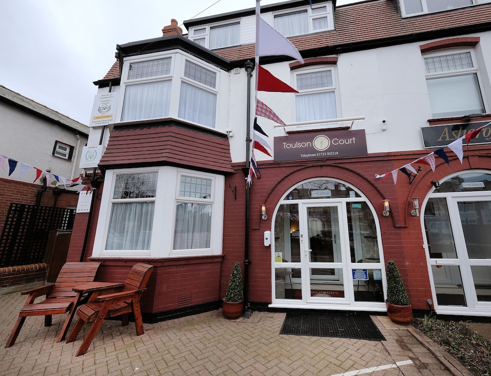 Toulson Court - Guest house 1/50