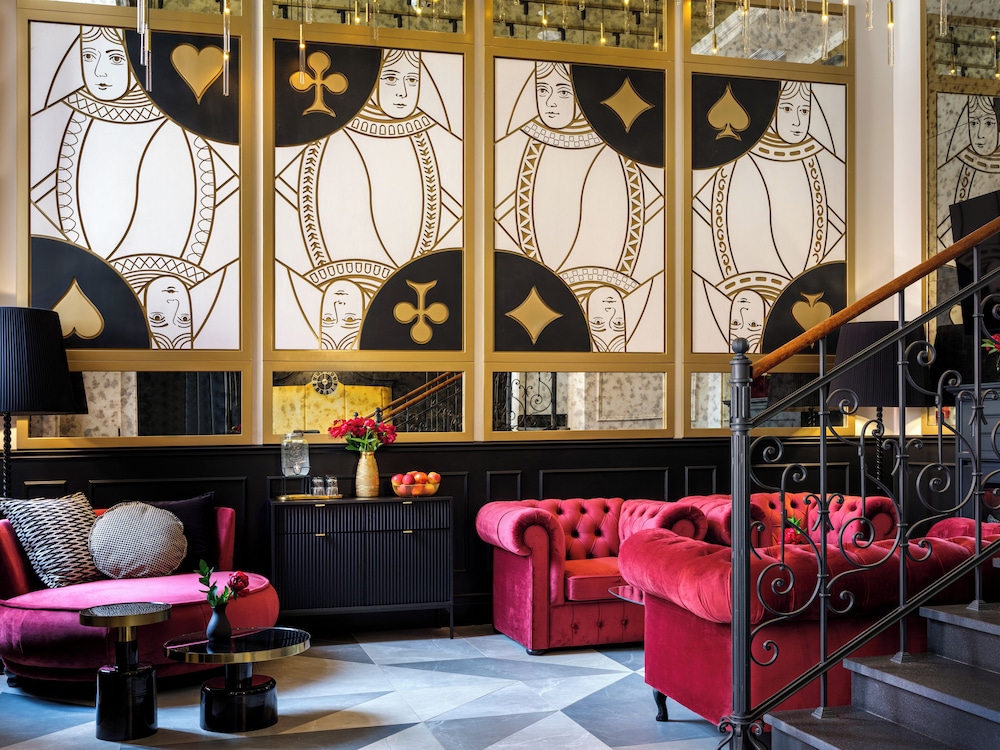 Hotel Golden Queen 32/50