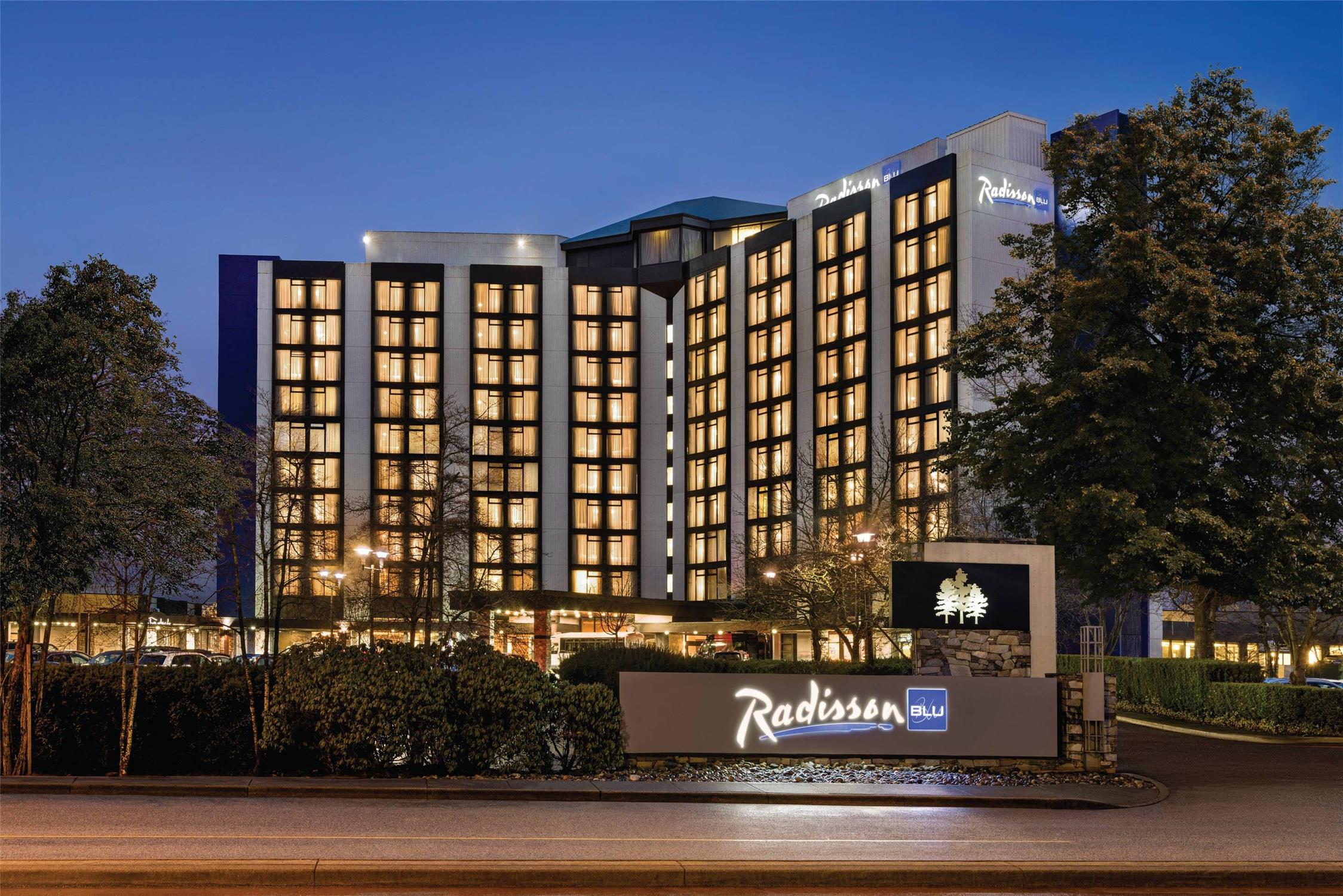 Radisson Blu Vancouver Airport Hotel & Marina in RICHMOND - BRITISH COLUMBIA