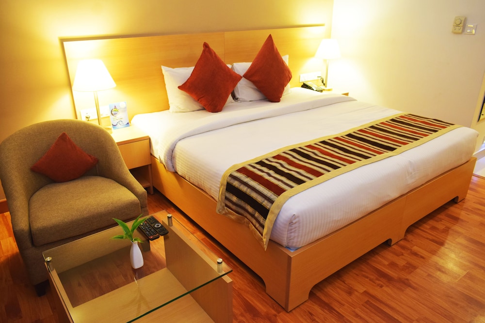 Starlit Suites Kochi 17/38