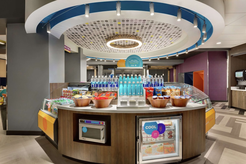 Tru By Hilton St. Charles St. Louis Mo 34/42
