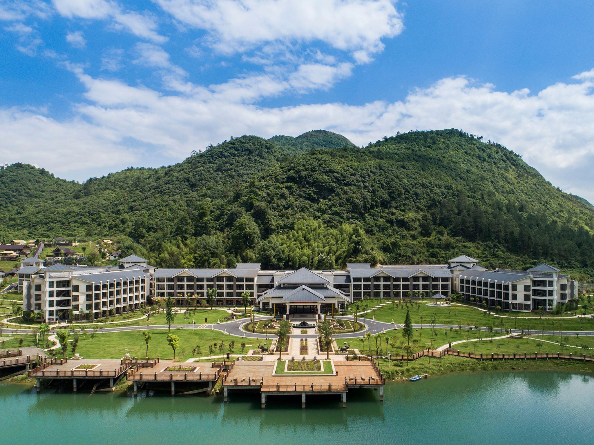 LN DongFang Hot Spring Resort 46/50