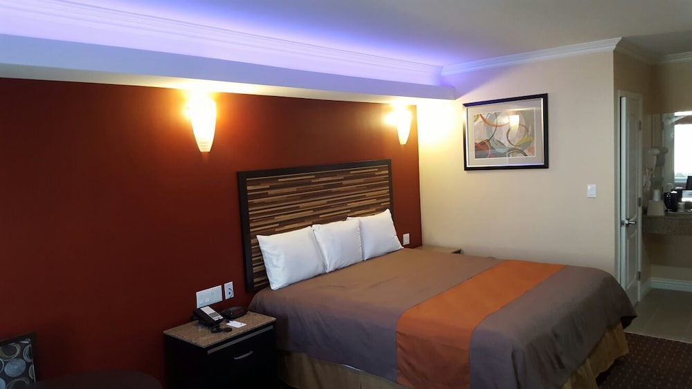 Diamond Bell Inn And Suites 20/54