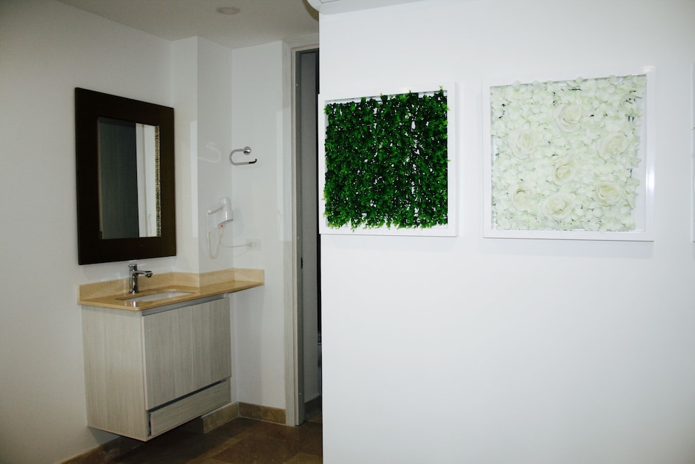 Hotel Madeiro 36/64