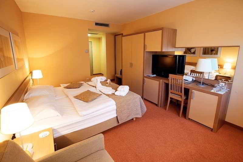 Hotel Breza 8/35