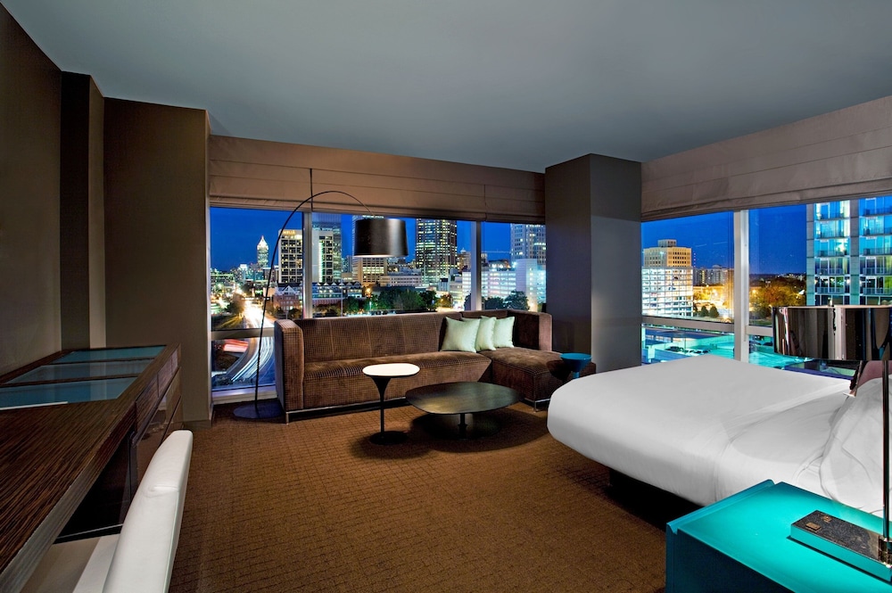 Studio, Suite, King Bed, Accessible