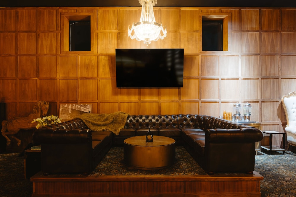Delaware Hotel 37/49