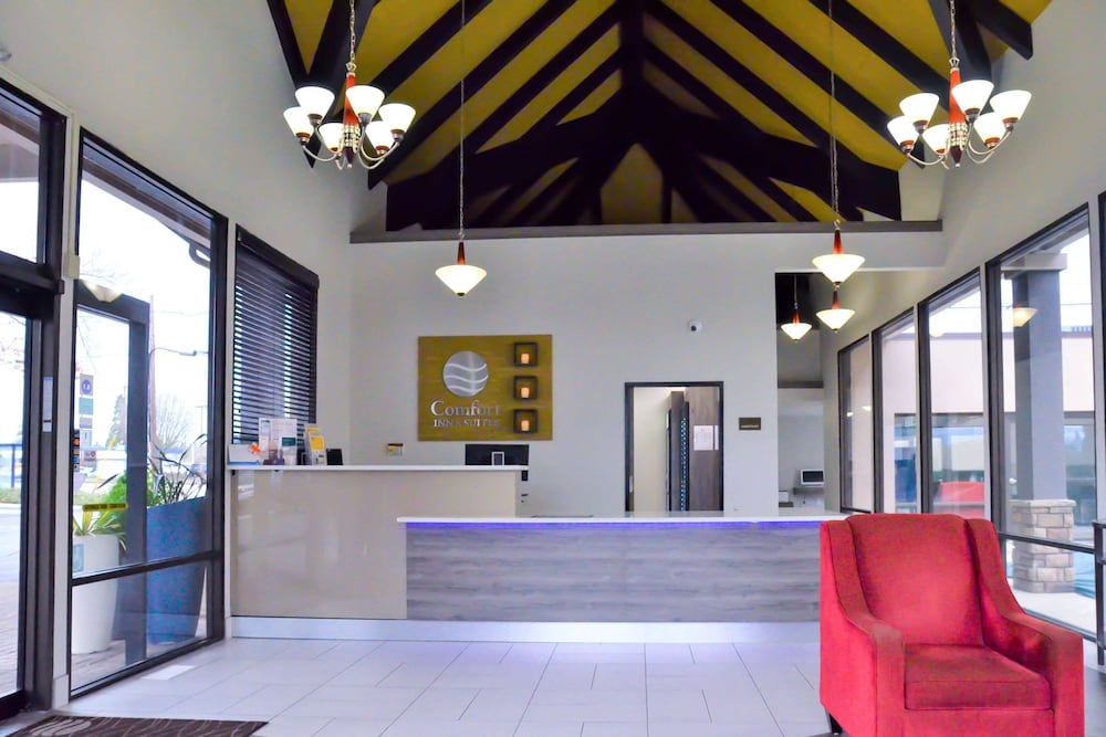Comfort Inn & Suites Beaverton - Portland West 9/41
