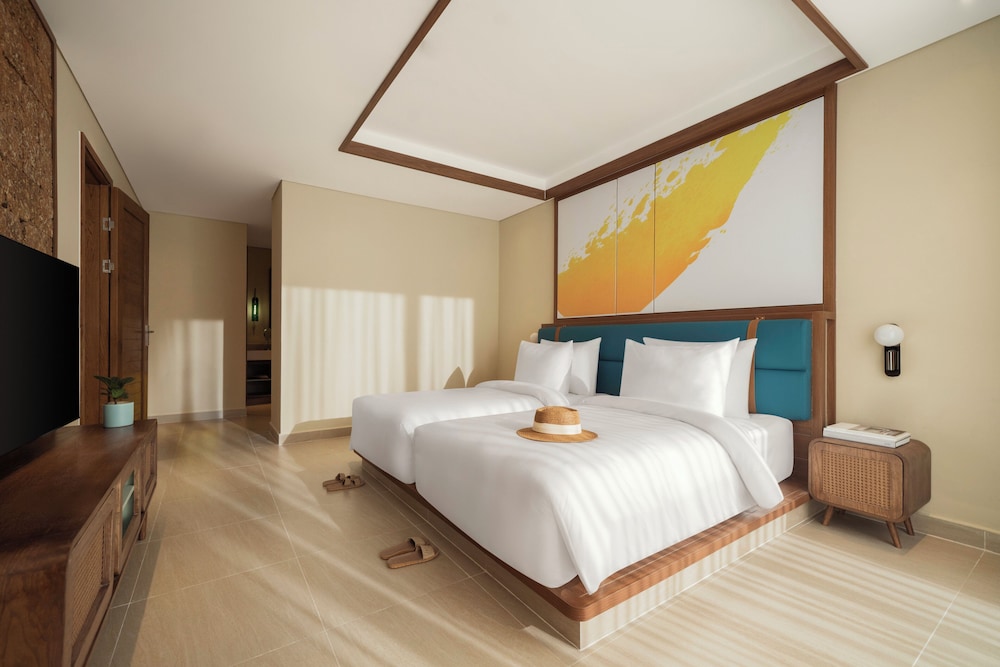 2 Bedrooms, Suite, Twin Beds, Outdoor Pool