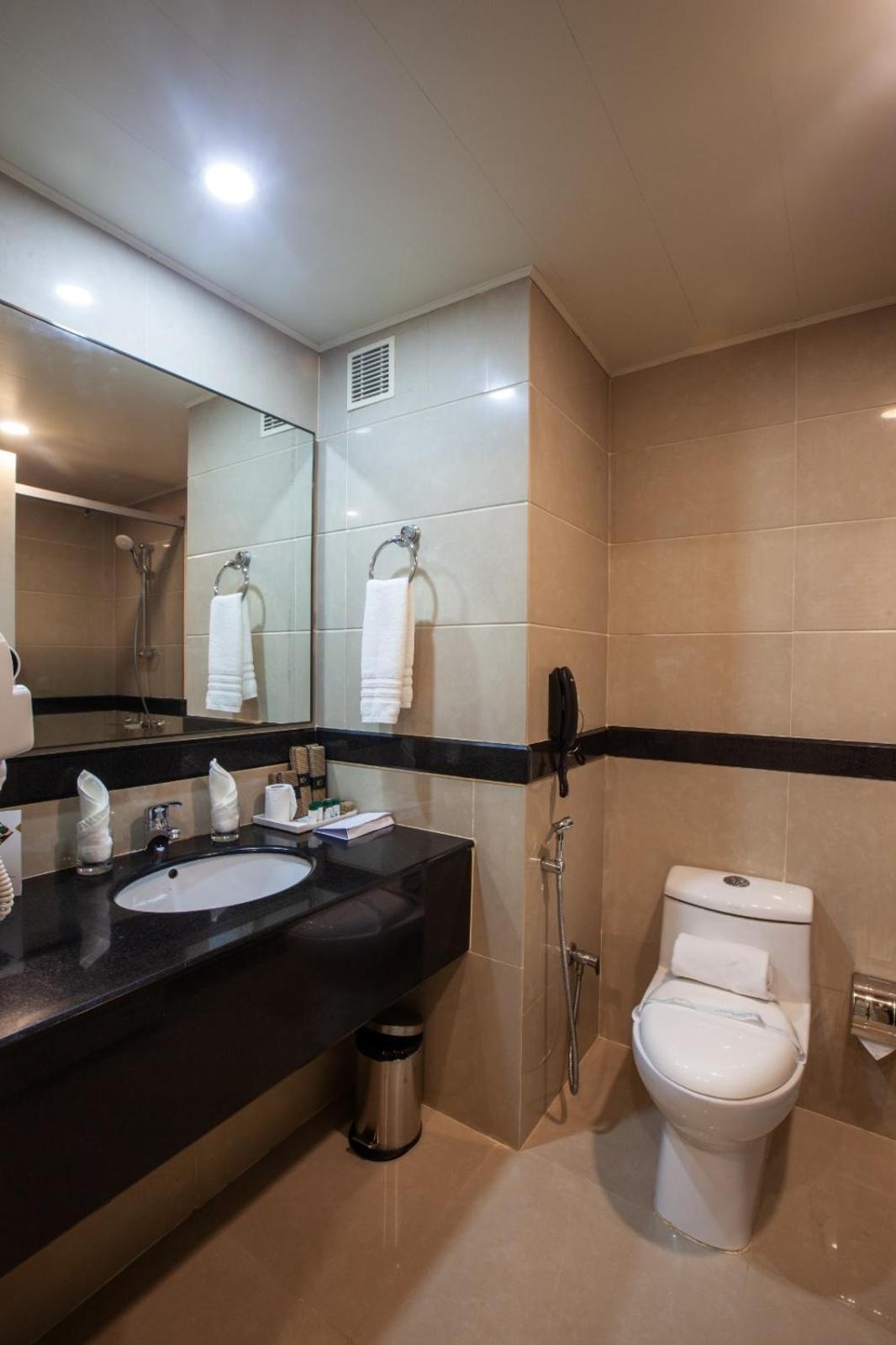 HOLIDAY HOTEL CHERAI 28/28