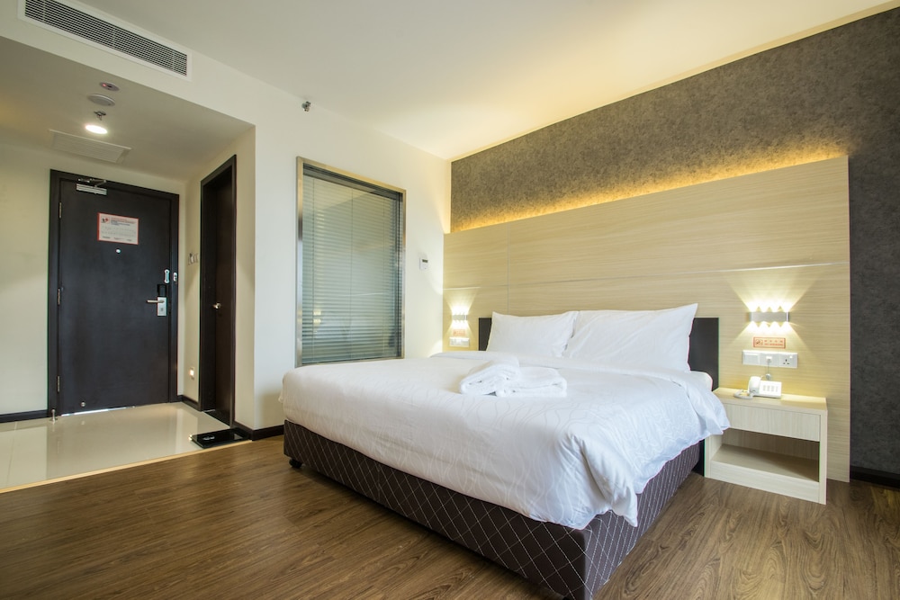 Hotel Labuan Point 16/45