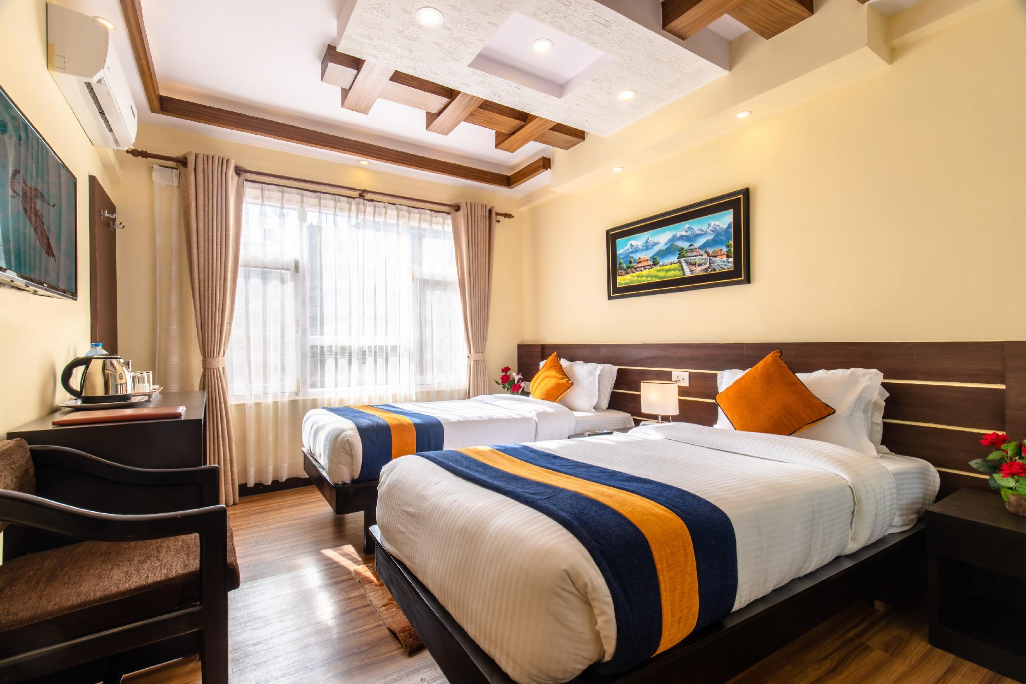 Deluxe, Twin Beds