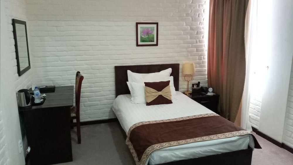 Grand Hotel Zarafshan 9/50