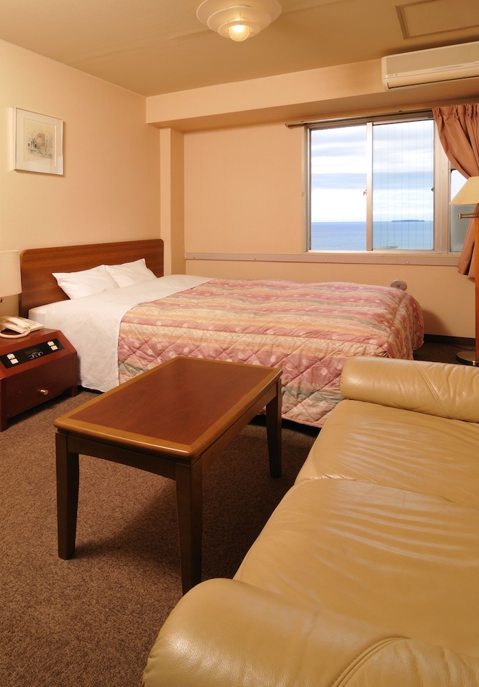 Fancy Business Hotel 15/43