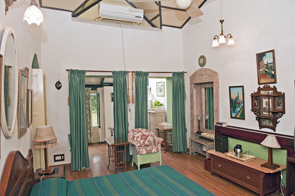 WelcomHeritage Connaught House 29/50