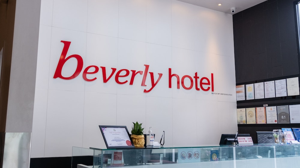 Beverly Hotel 13/52