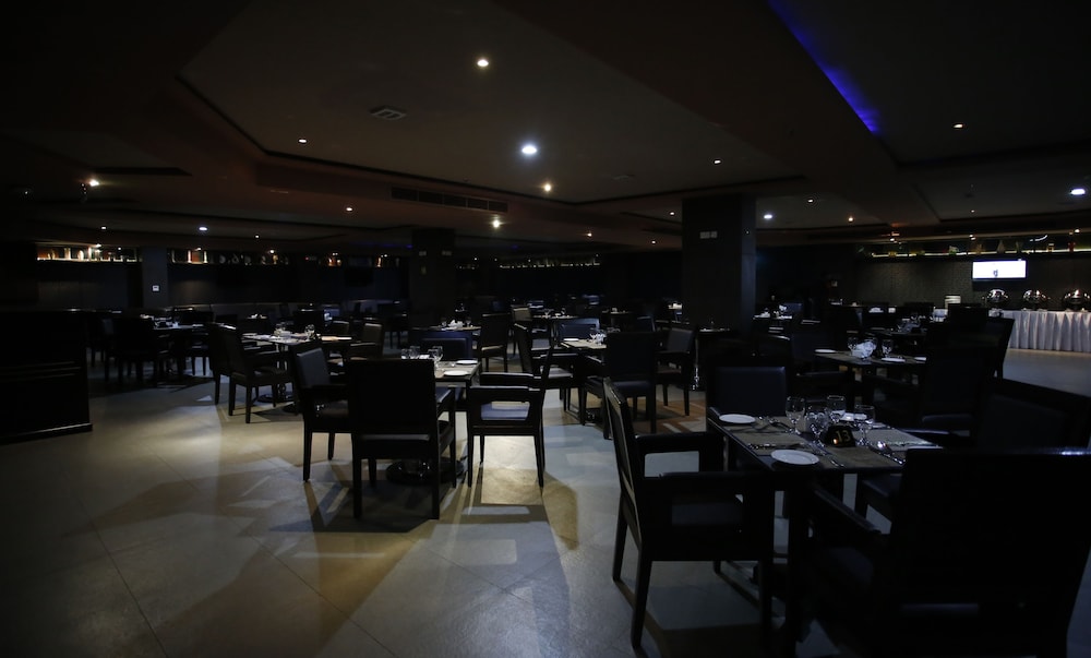 Crystal Palace Hotel 40/42