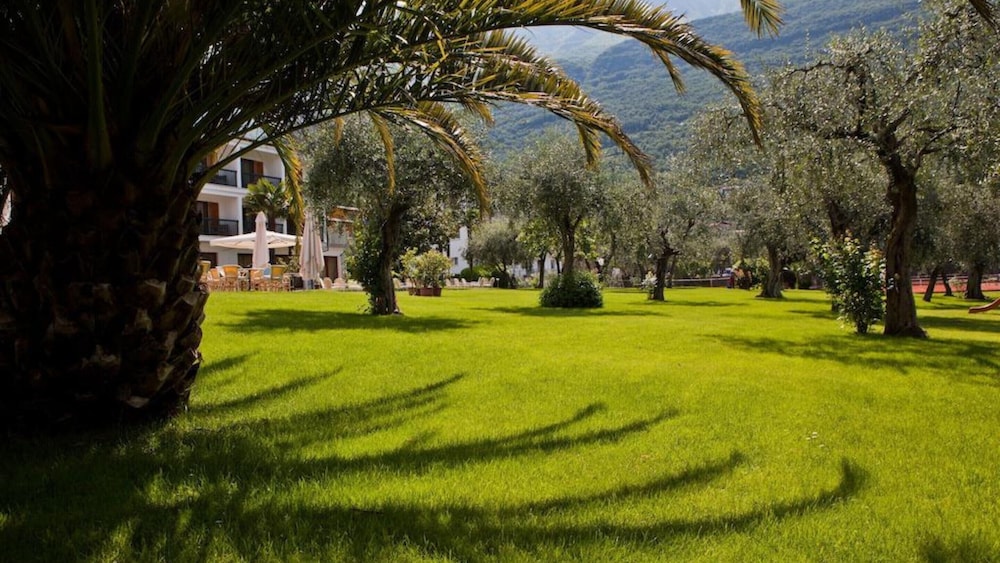 Club Hotel Olivi 52/65