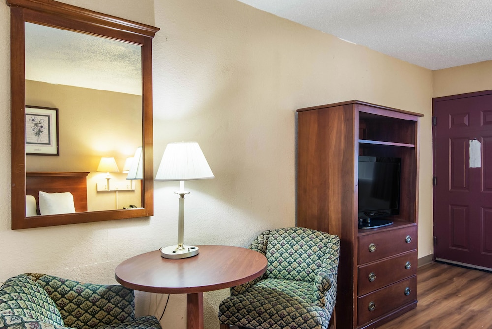 Motel6 Alsip, IL 44/58