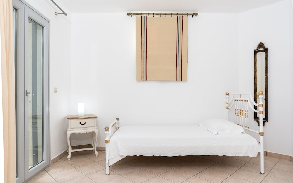 Iliada Villas 27/74
