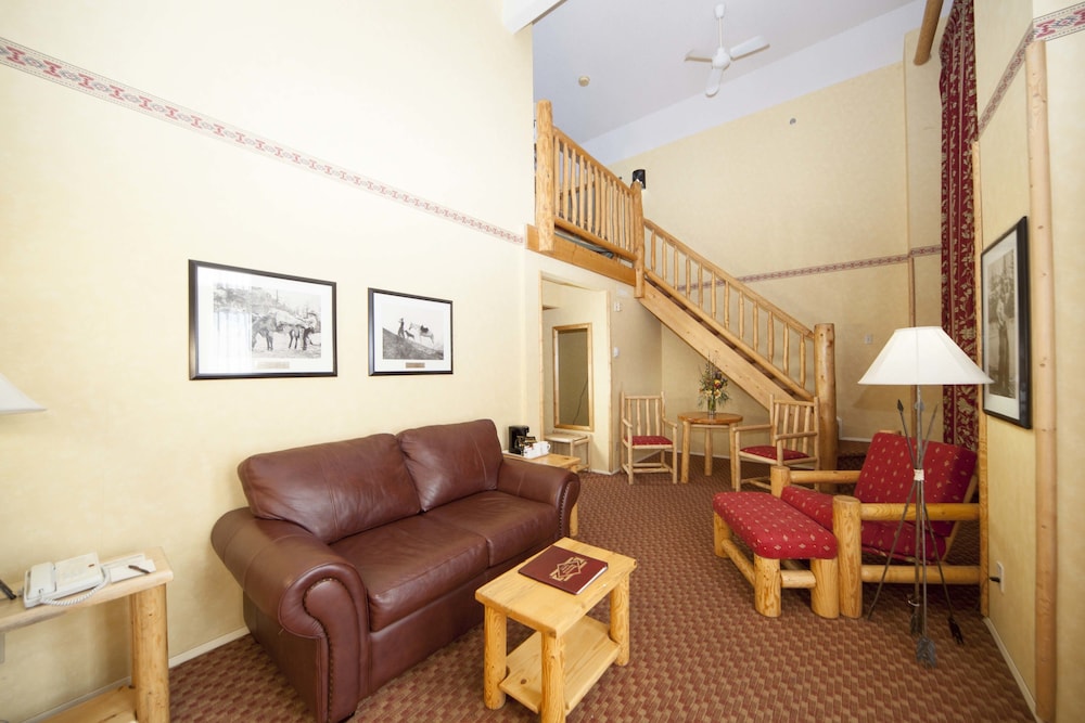 Brewster Mountain Lodge 51/65