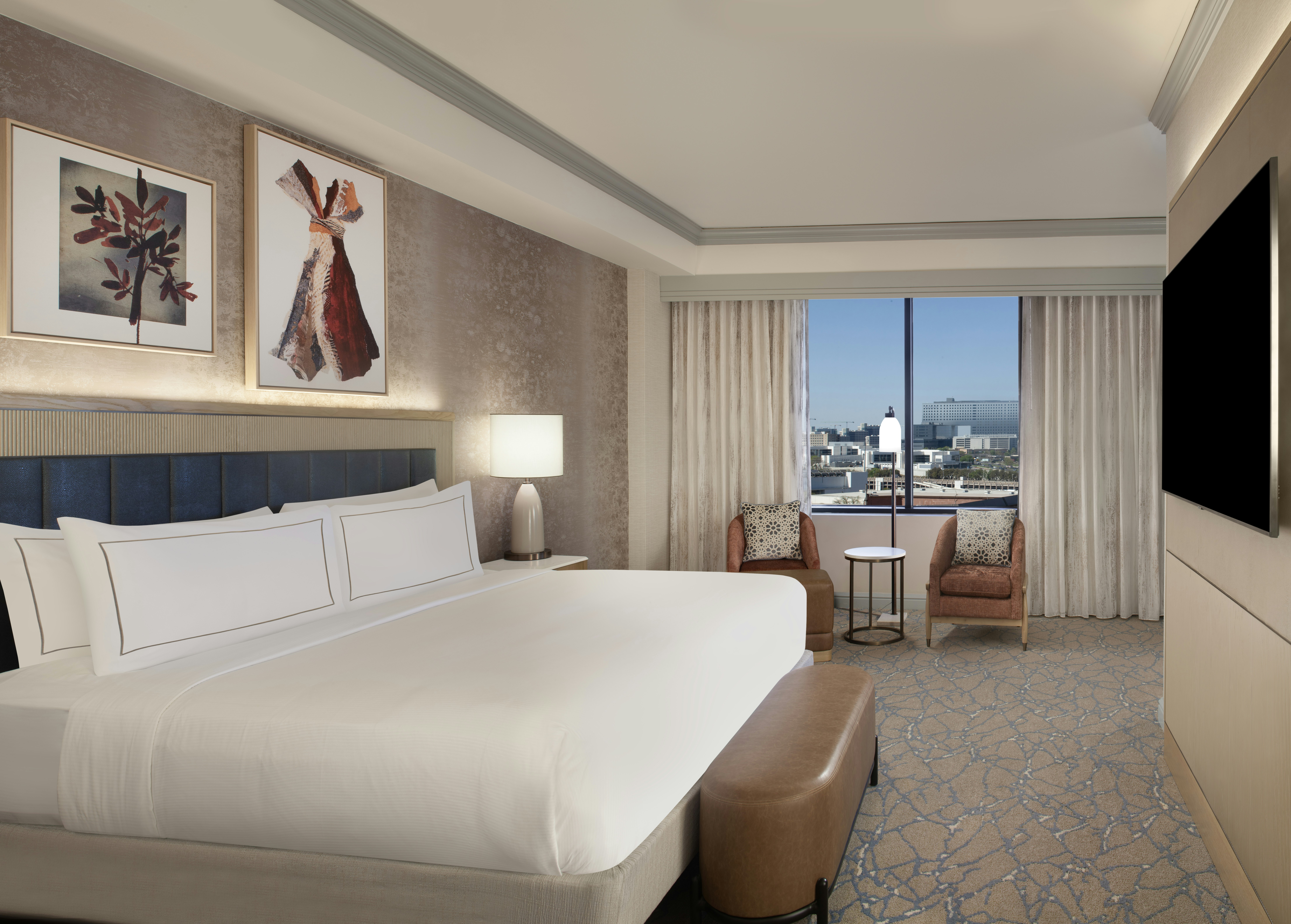 Hilton Anatole 23/90