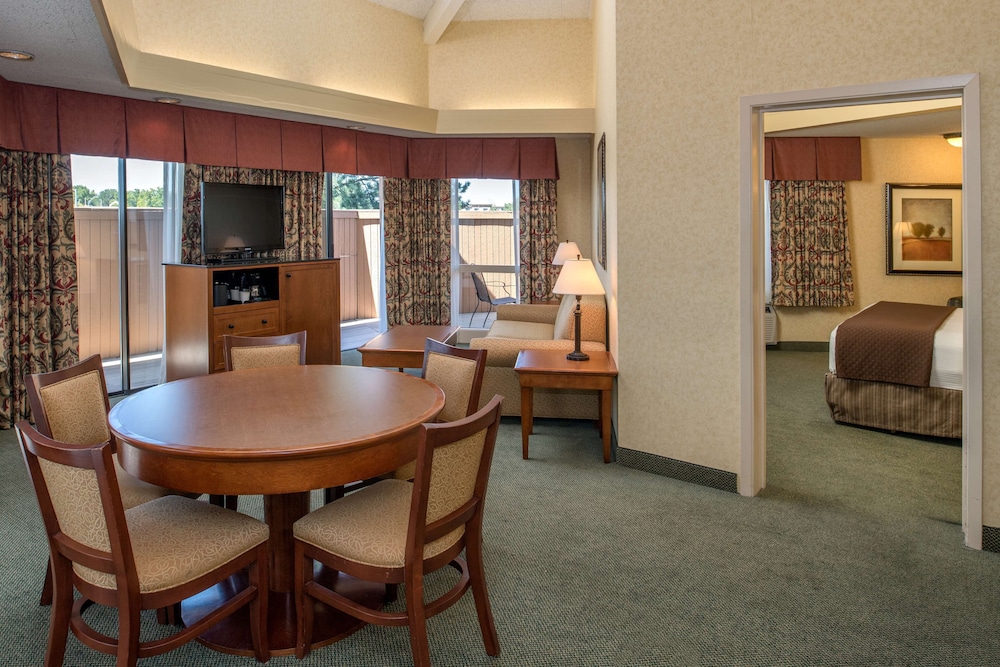 Red Lion Hotel Pasco Airport & Conference Center 36/53
