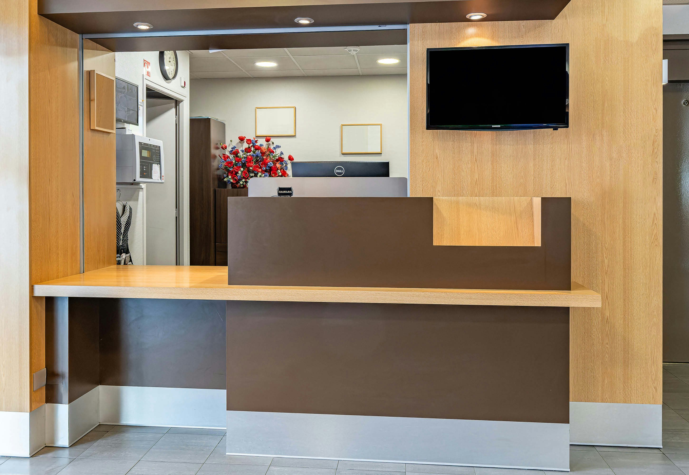 B&B hotel Tours Parc Expo Saint Avertin 8/24