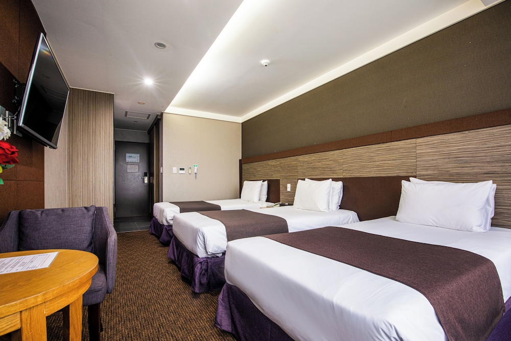 Eastern Hotel Jeju 10/37