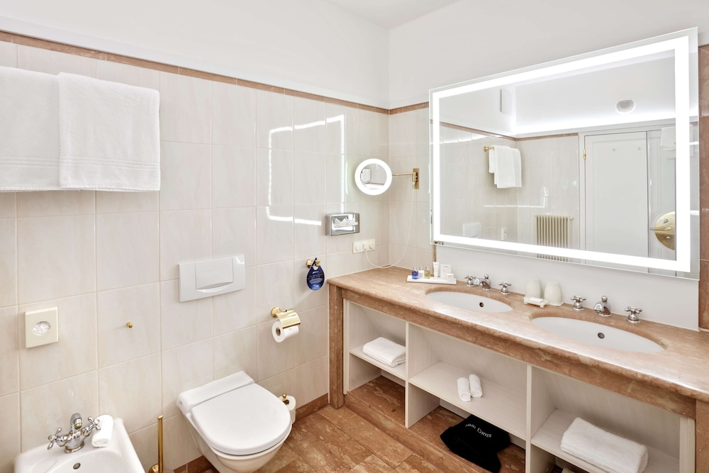 Radisson Blu Hotel Altstadt 48/50