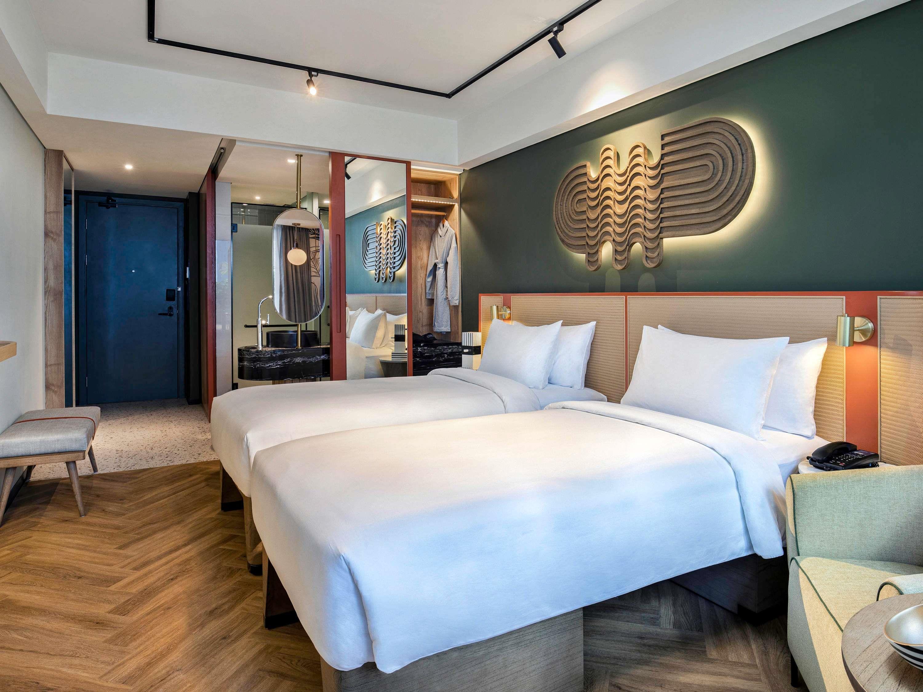 Tribe, Comfort, Twin Beds