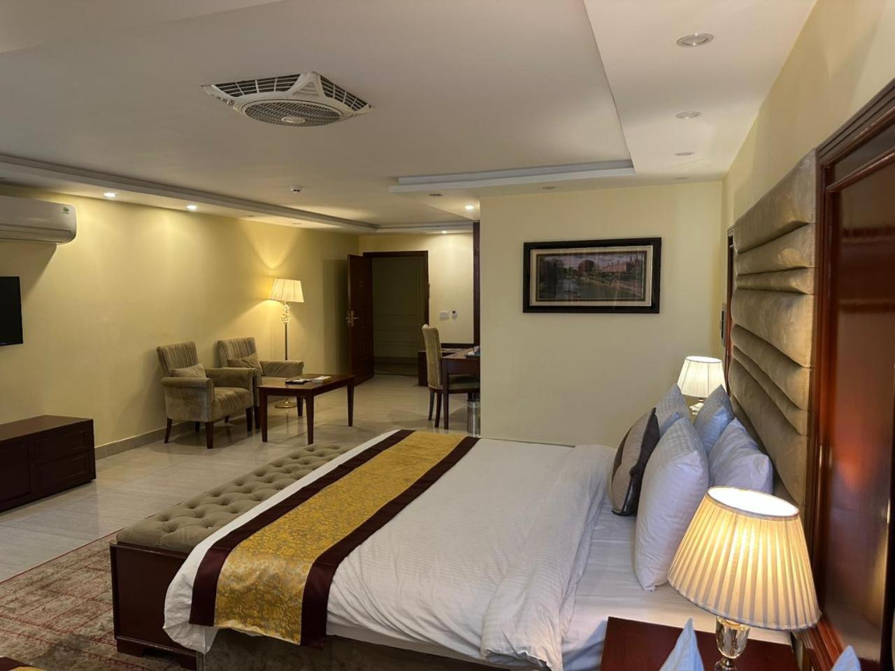 City Oasis Hotel 22/62