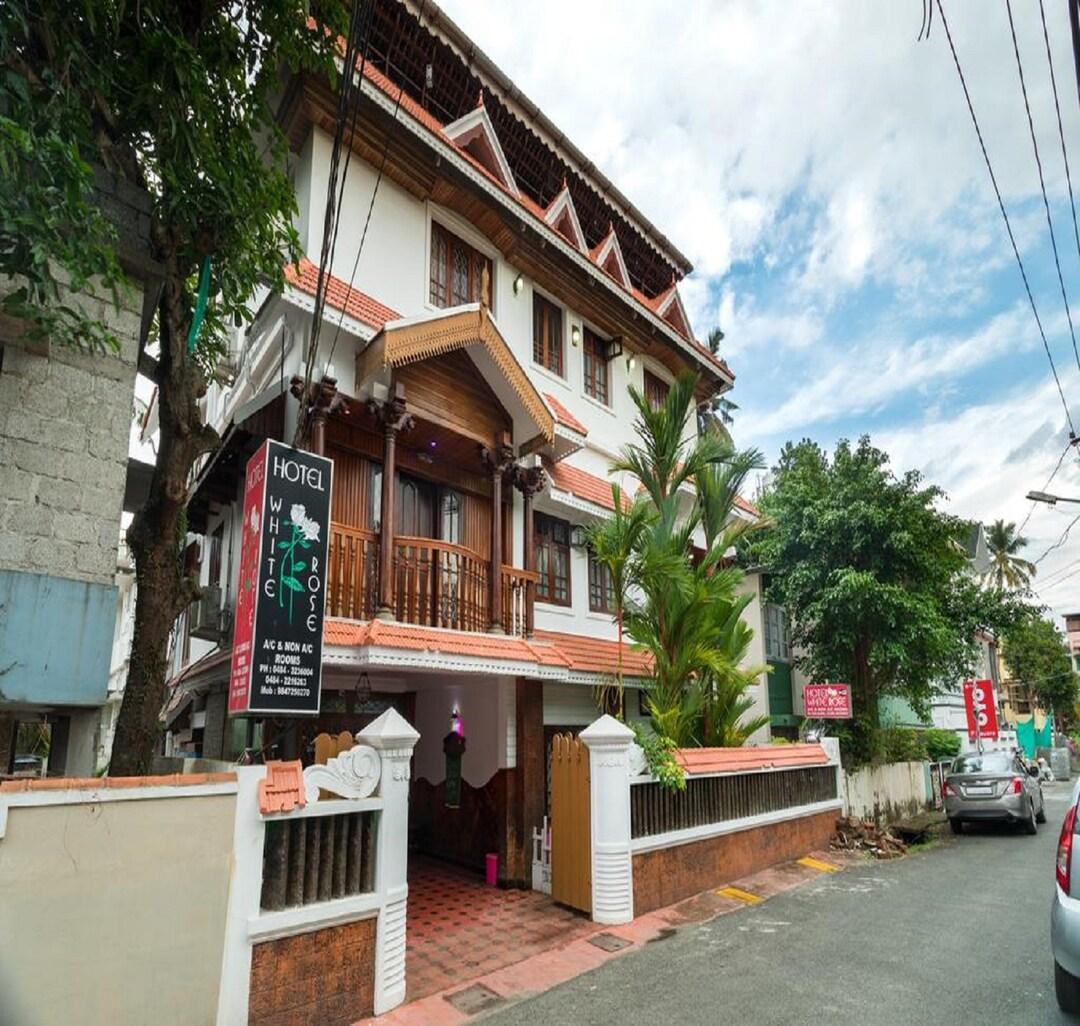 HOTEL WHITE ROSE FORT KOCHI 5/19