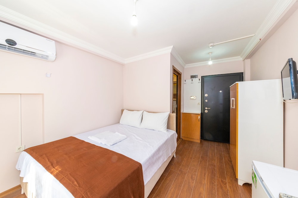Tavra Hotel 17/34