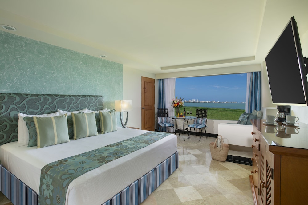Sens, Standard, 2 Double Beds, Partial View