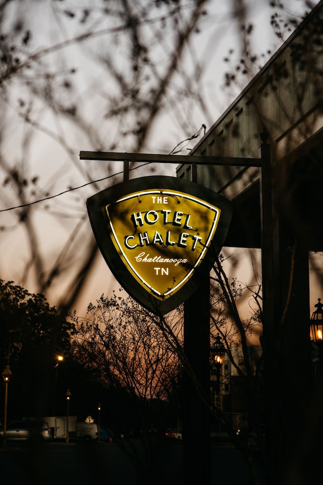 The Hotel Chalet At The Choo Choo 24/50